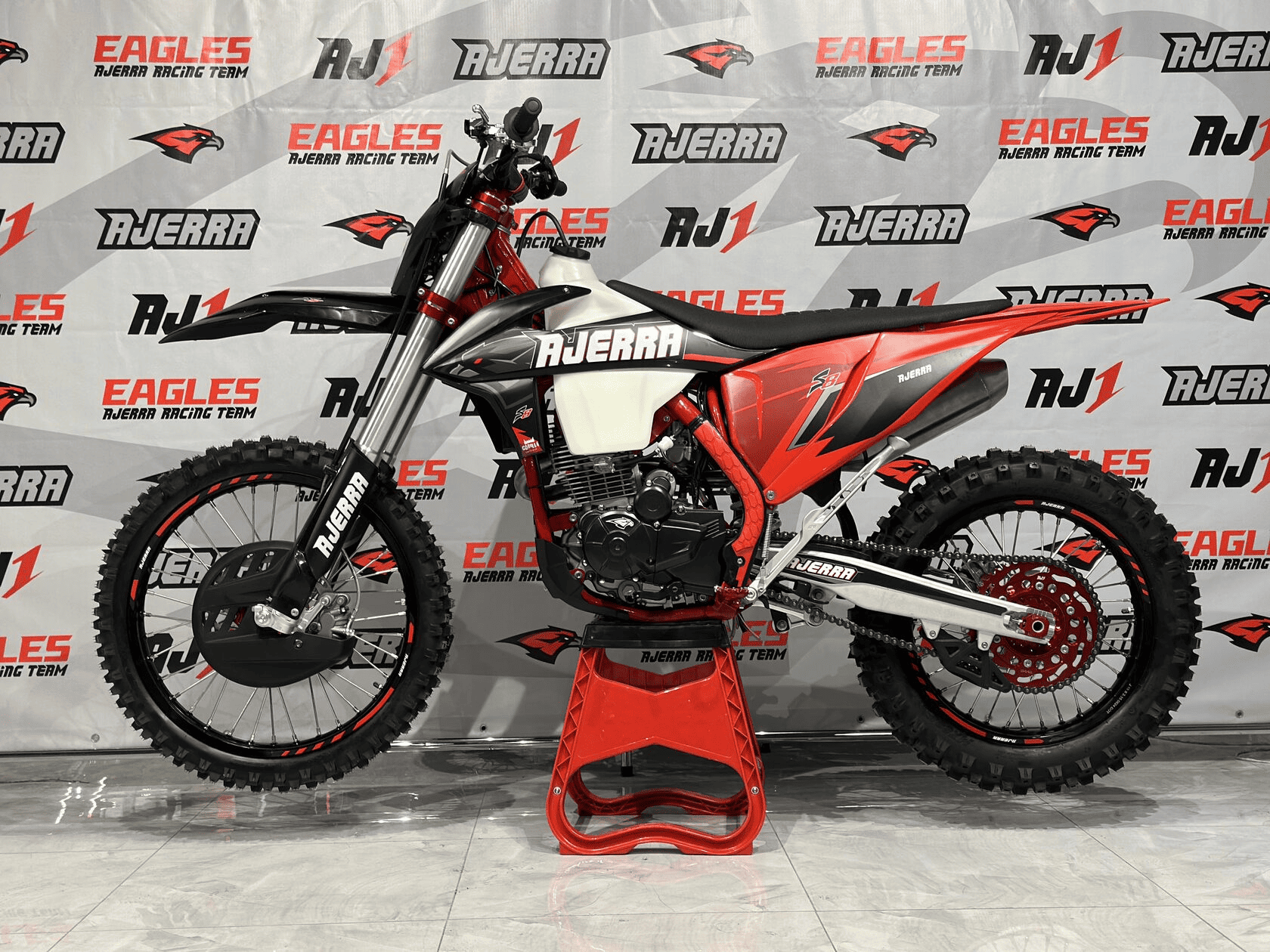 Мотоцикл AJERRA SAMURAI EFI